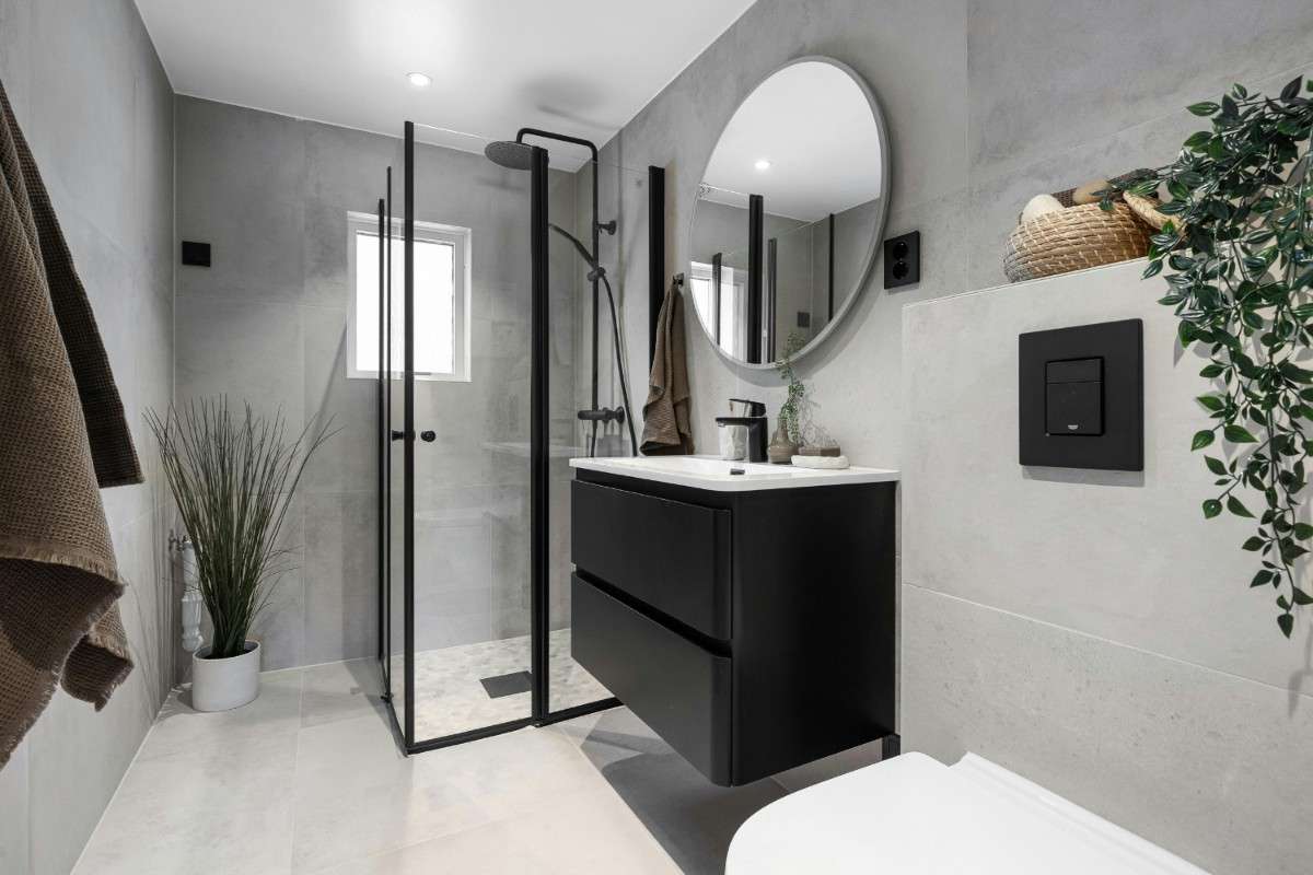 black and white bathroom ideas